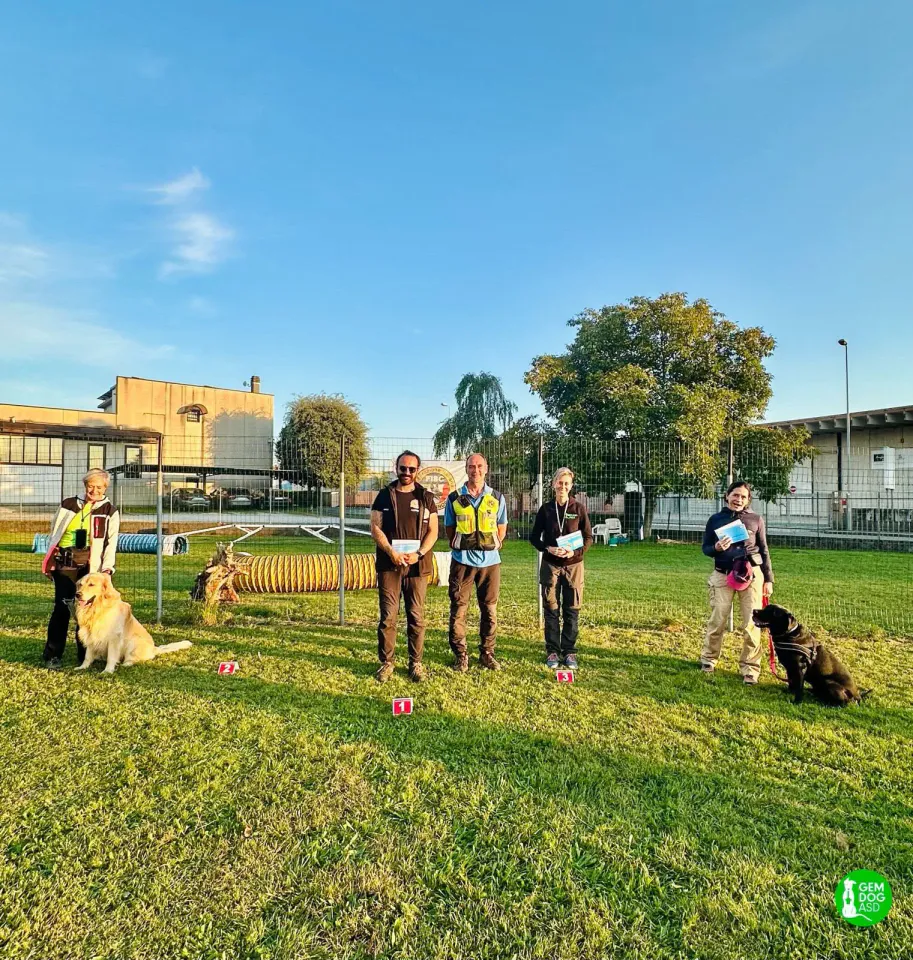 Foto GEM DOG A.S.D.: podio, Gara interregionale di mantrailing FISC, Leproso, 28 settembre 2025, foto 3 di 5