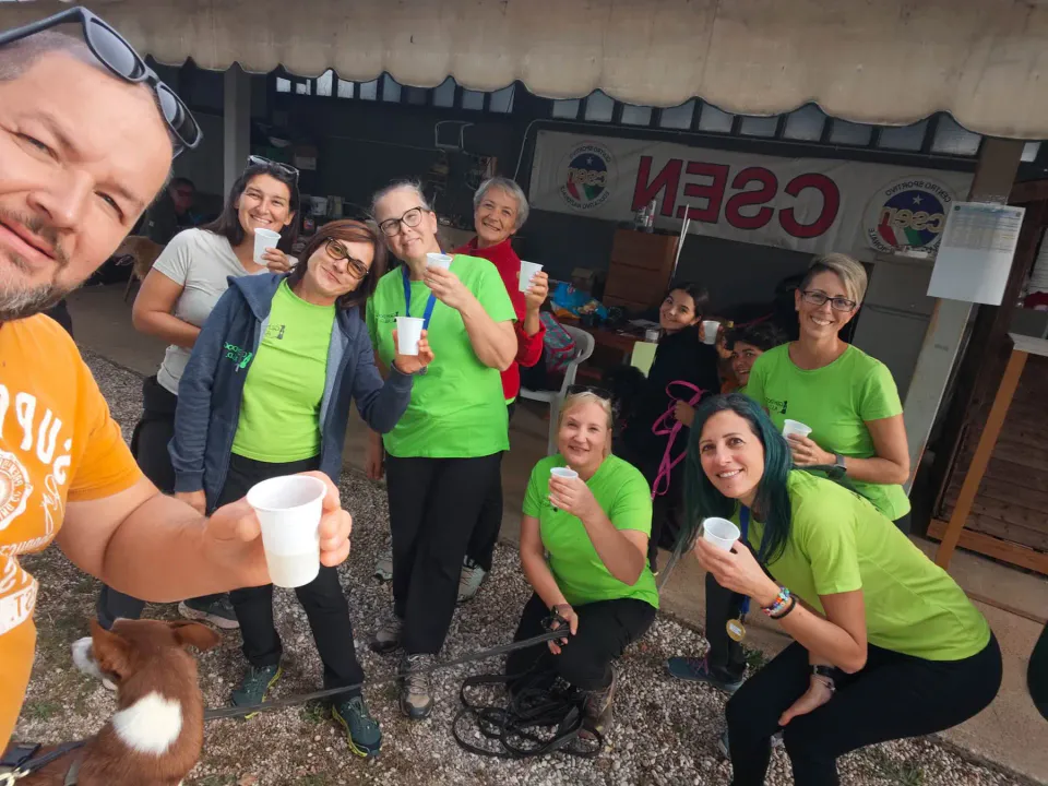 Foto GEM DOG A.S.D.: Gara interregionale di mantrailing MSP, Leproso, 11 ottobre 2026, foto 1 di 215